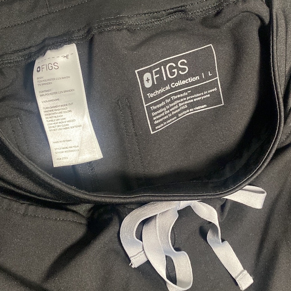 FIGS - Picture 9 of 12